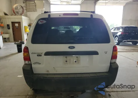 2006 Ford Escape Xlt from USA, damaged, VIN 1FMYU93156KA32449